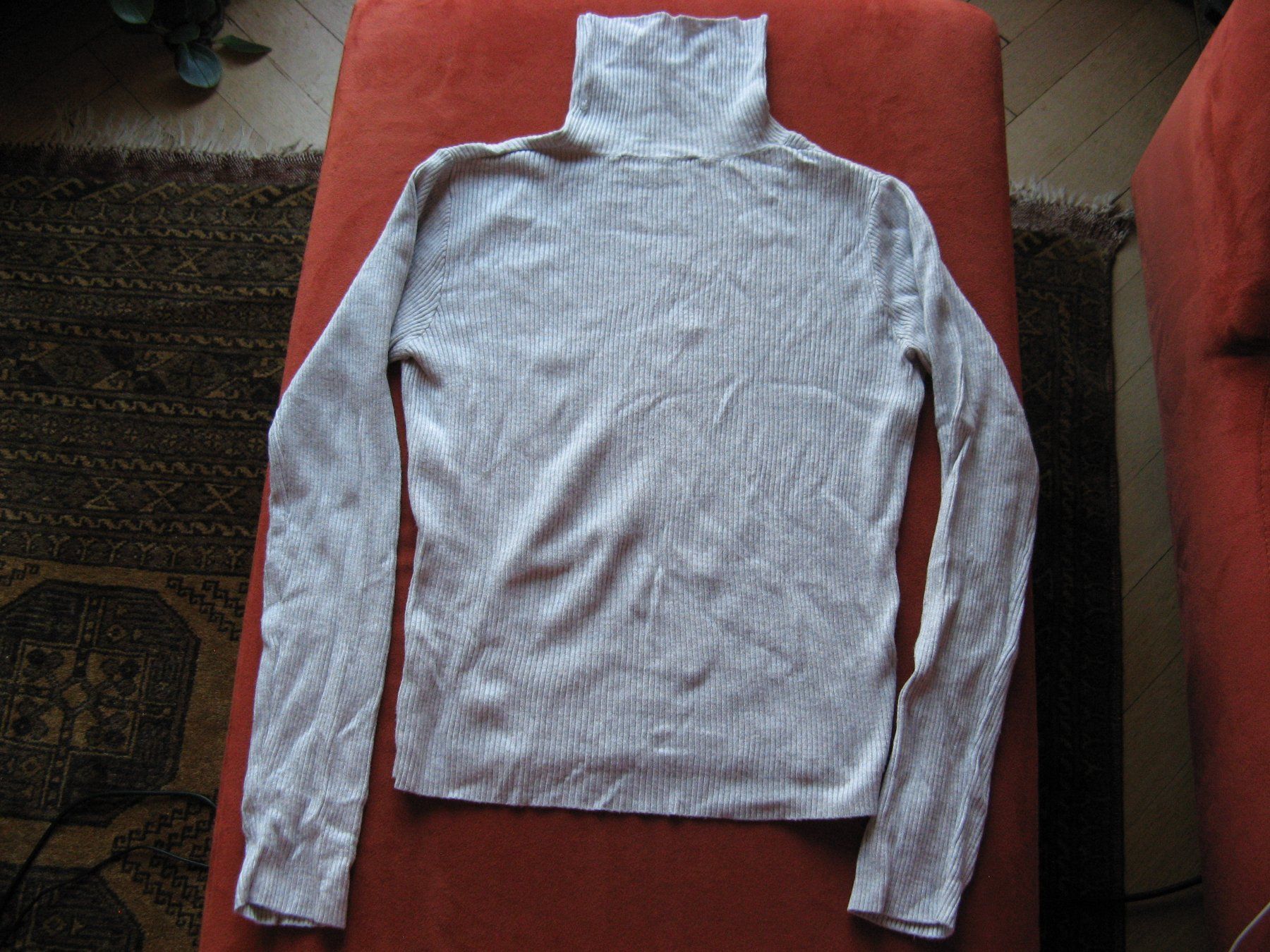 Brandy Melville Maglioni & Felpe: Rollkragenpulli Brandy Melville Gr. M beige – Usato da Zürich venduto da apil 3