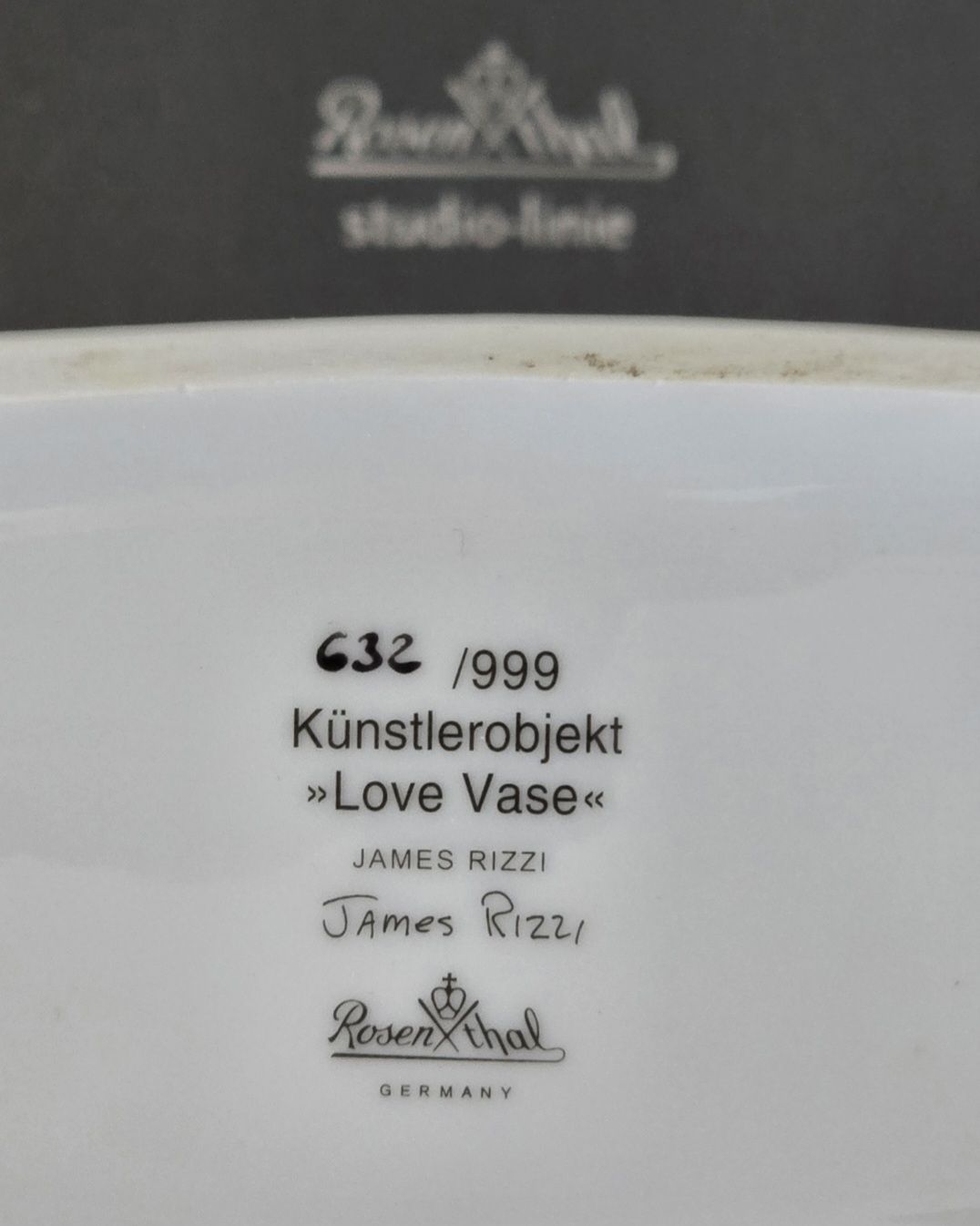 Vasi & Recipienti: James Rizzi "Love Vase"2002 – Nuovo (secondo la descrizione) da Riehen venduto da harald13 3