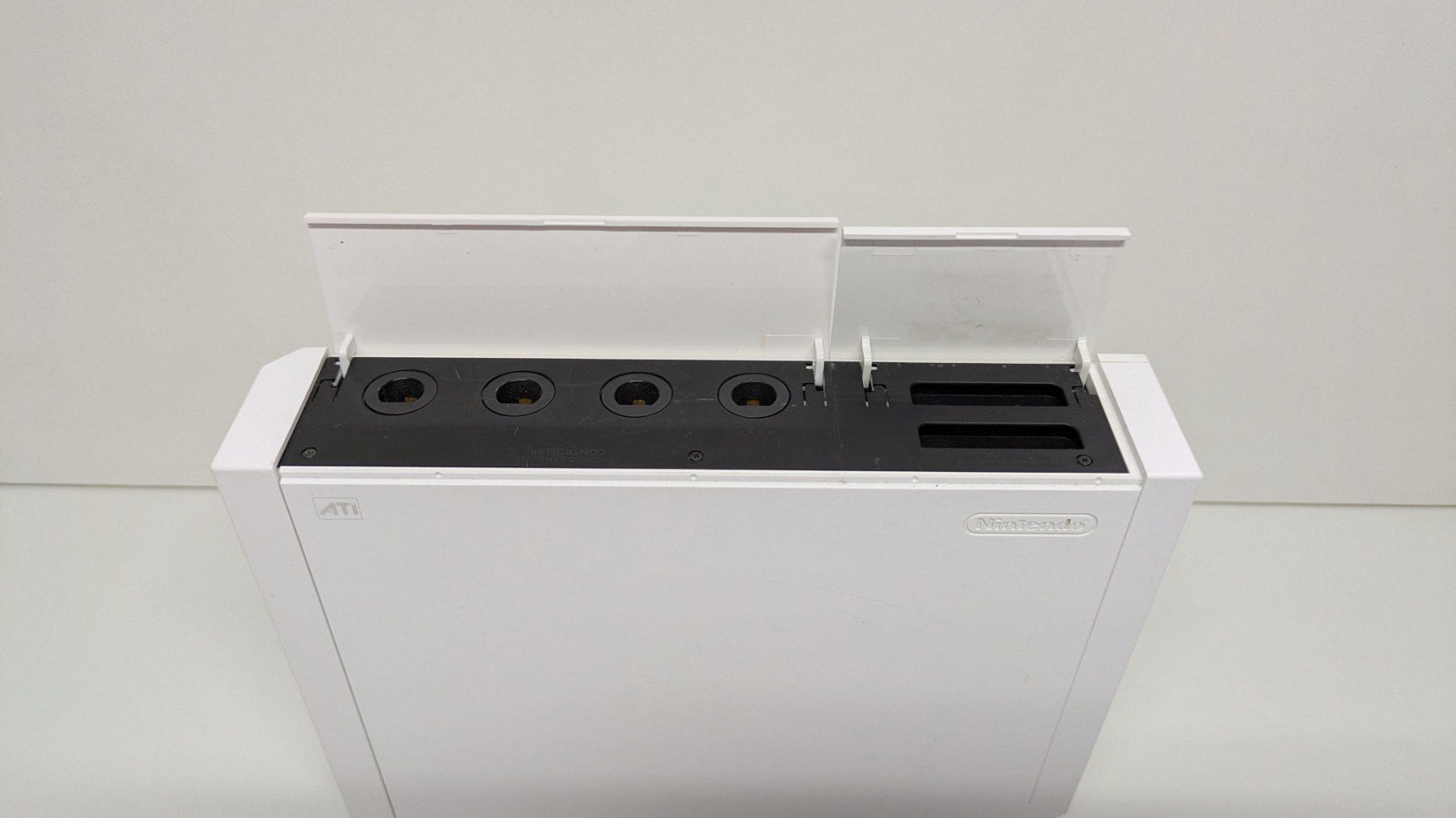 Nintendo Console: Nintendo Wii mit Classic Controller und Retro-Games – Usato da Menziken venduto da mame18 5