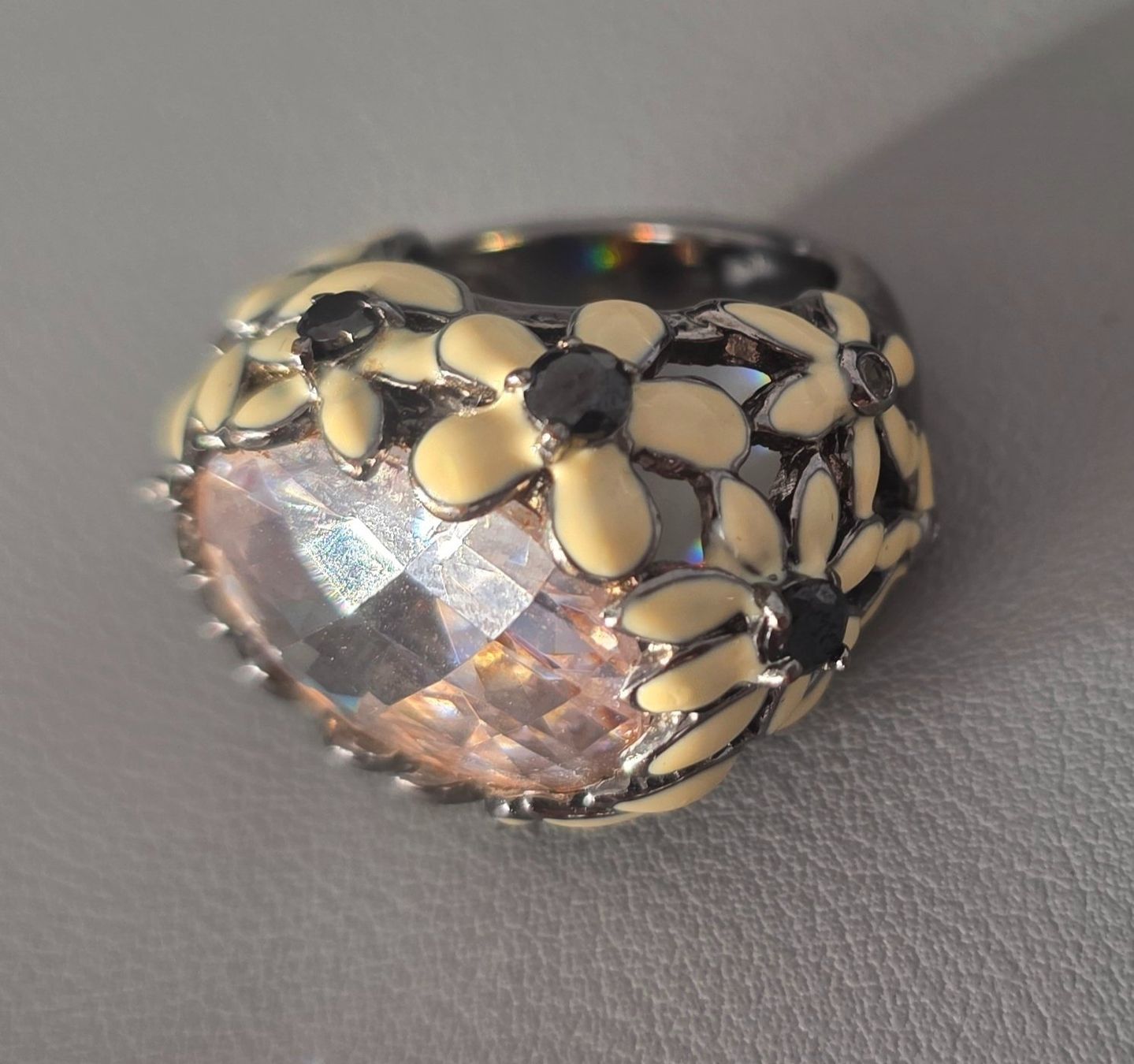 Anelli: Ring mit grossem Zirkonia Stein – Usato da Niederuzwil venduto da 262305 5