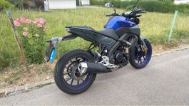 Motorrad Yamaha MT-125 blau guter Zustand