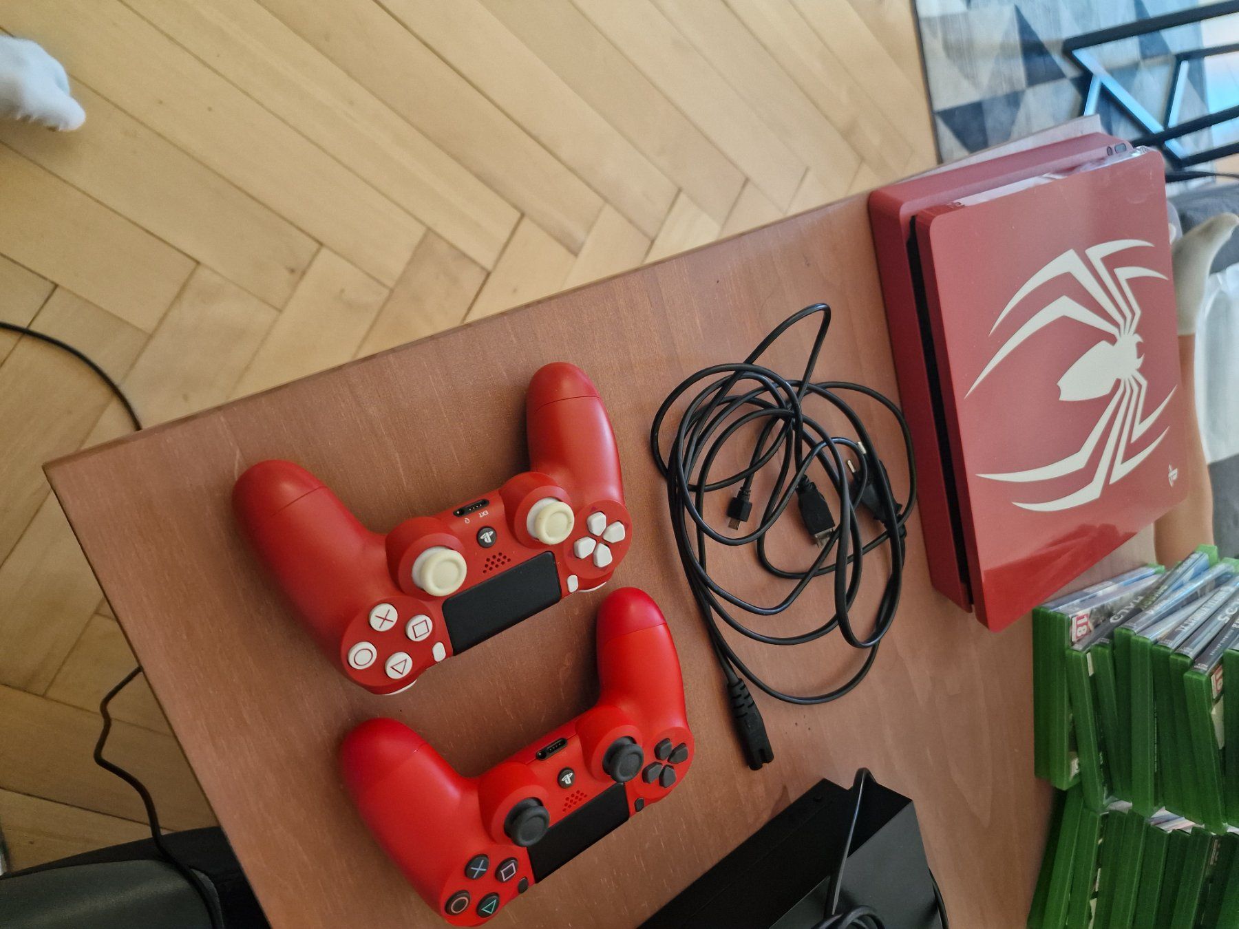 Sony Console: PlayStation 4 Edition spider-man – Usato da Fribourg venduto da ans_wq57 1