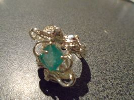 Ring Grösse 6, silberfarbig, hellblauer/quatratischer Stein