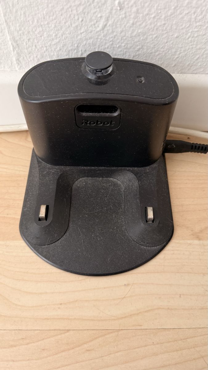 Irobot Aspirapolveri & Accessori: Vendo iRobot Roomba – Usato da Niederlenz venduto da joh_6fxx 3