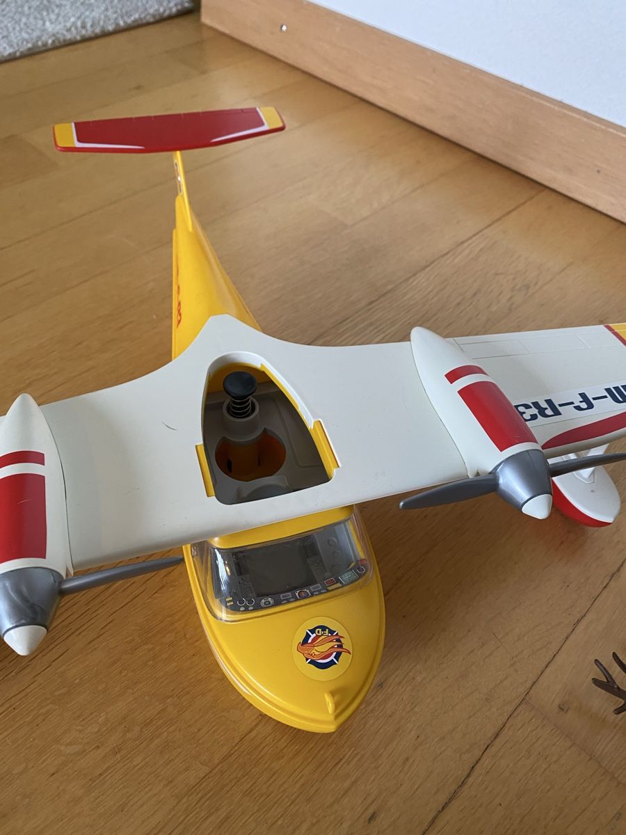 Playmobil Giocattoli: Playmobil Löschflugzeug 5560 – Usato da Küsnacht ZH venduto da Ameise099 2