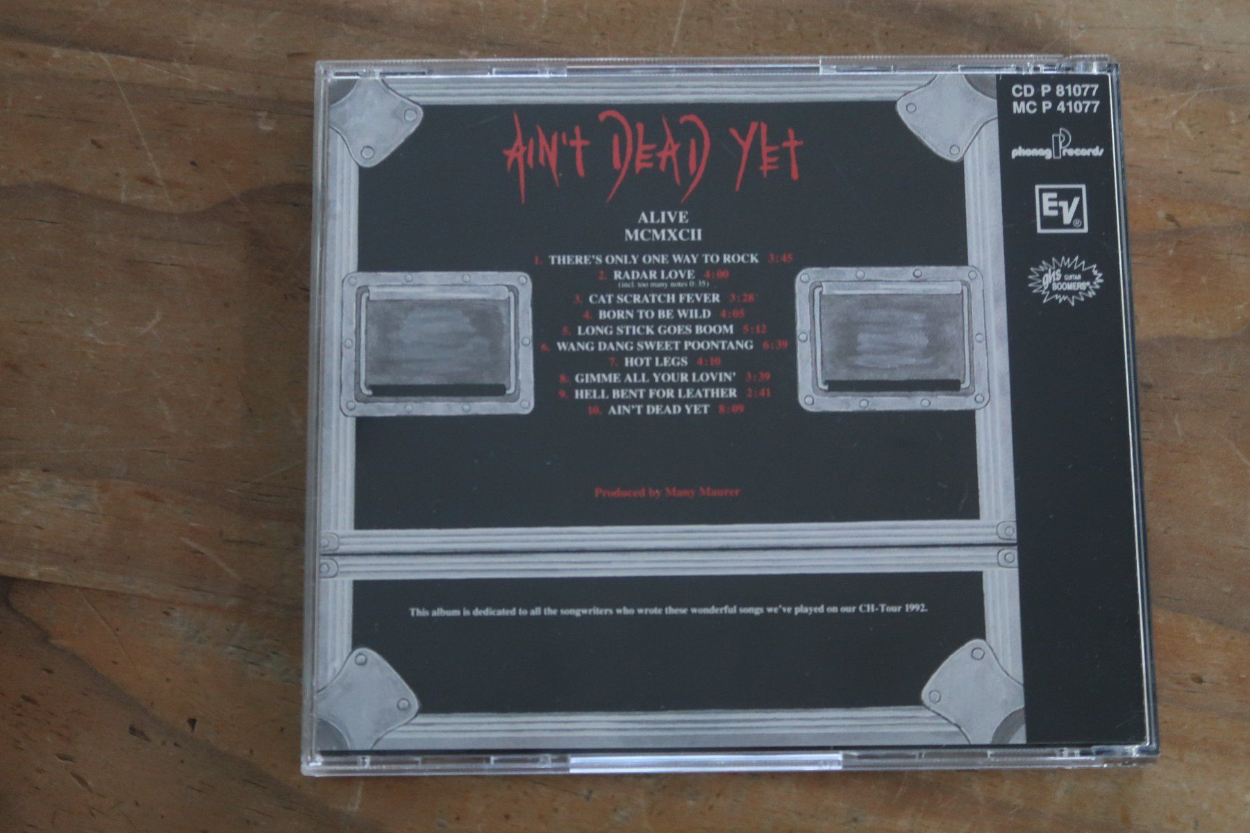 CDs: AIN'T DEAD YET - ALIVE MCMXCII - EX- KROKUS - CD – Gebraucht aus Basel von Patiscat 1