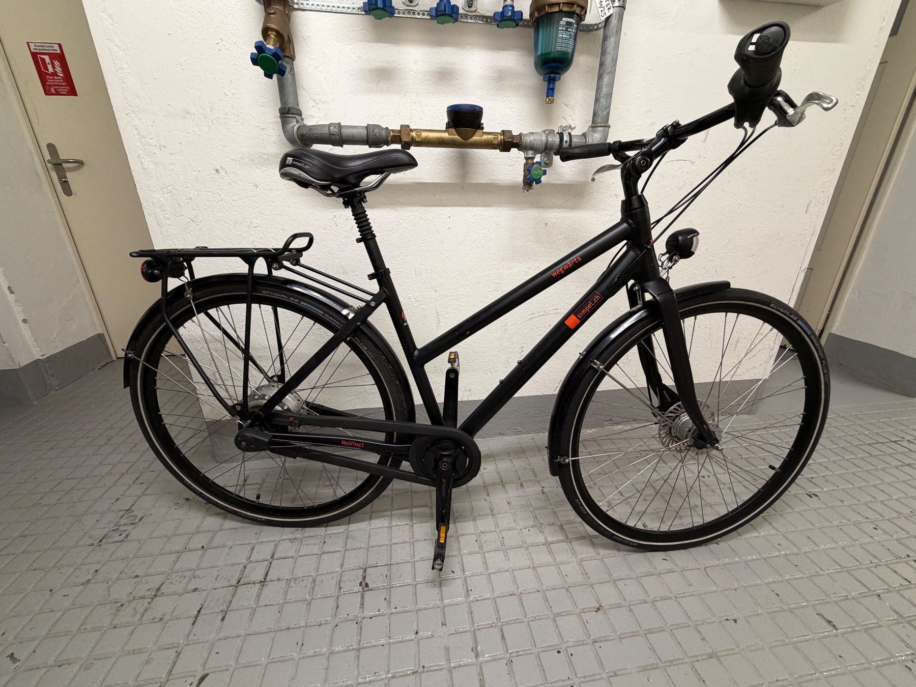 Simpel Vélos: Simpel Damen vélo Fahrrad 28 Zoll schwarz – D'occasion à Bern par 18kara