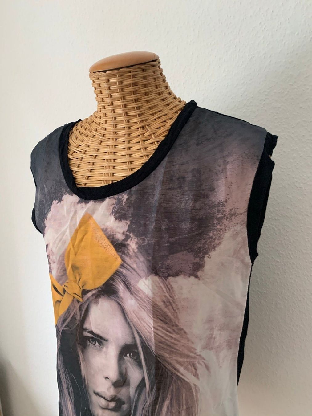 T-Shirts: T-Shirt mit Print - S – Gebraucht aus Zürich von Diazaio 1
