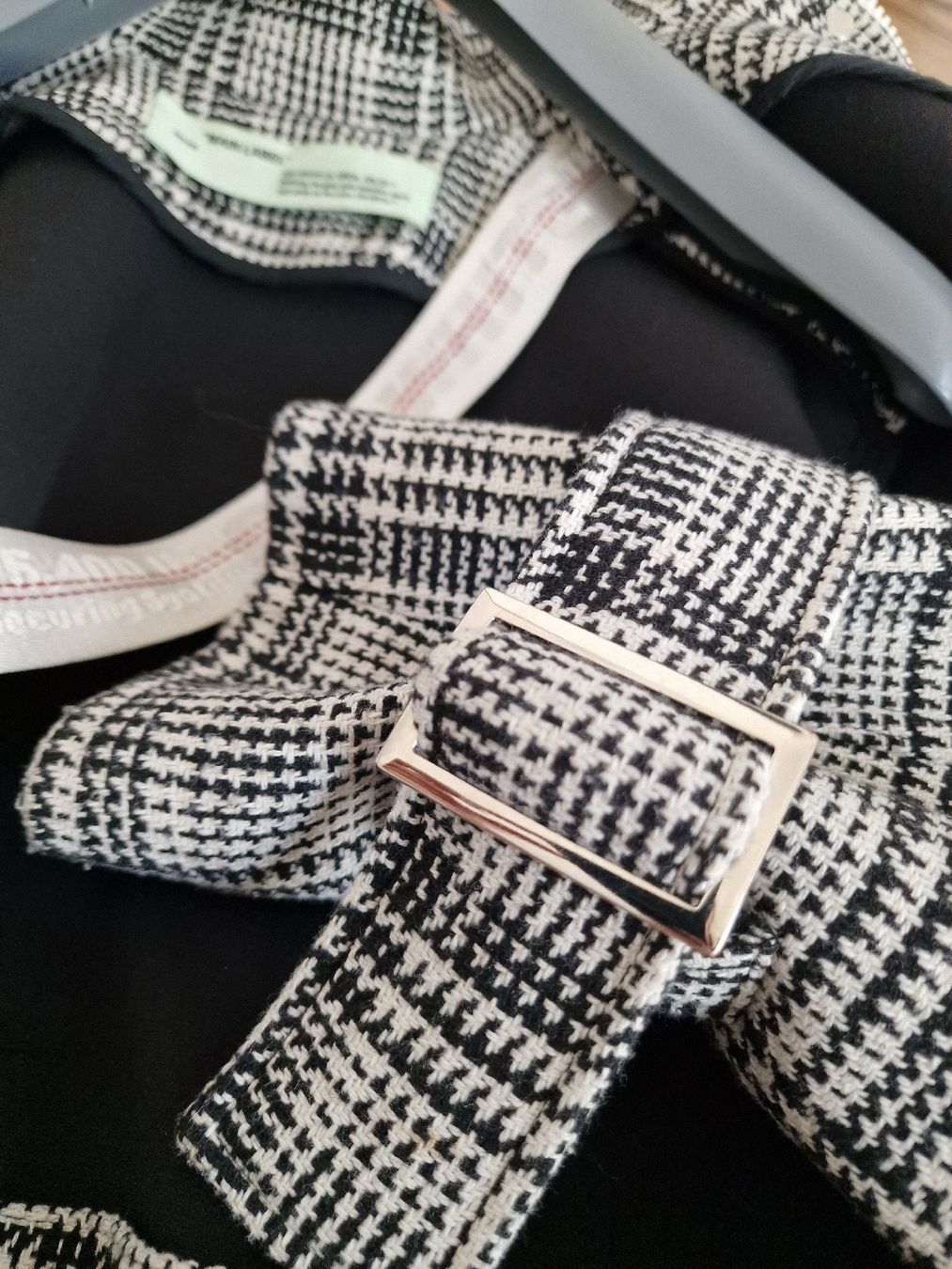 Off-White Giacche: Trench/blazer Off-White – Nuovo (secondo la descrizione) da Yverdon-les-Bains venduto da Scmps 7