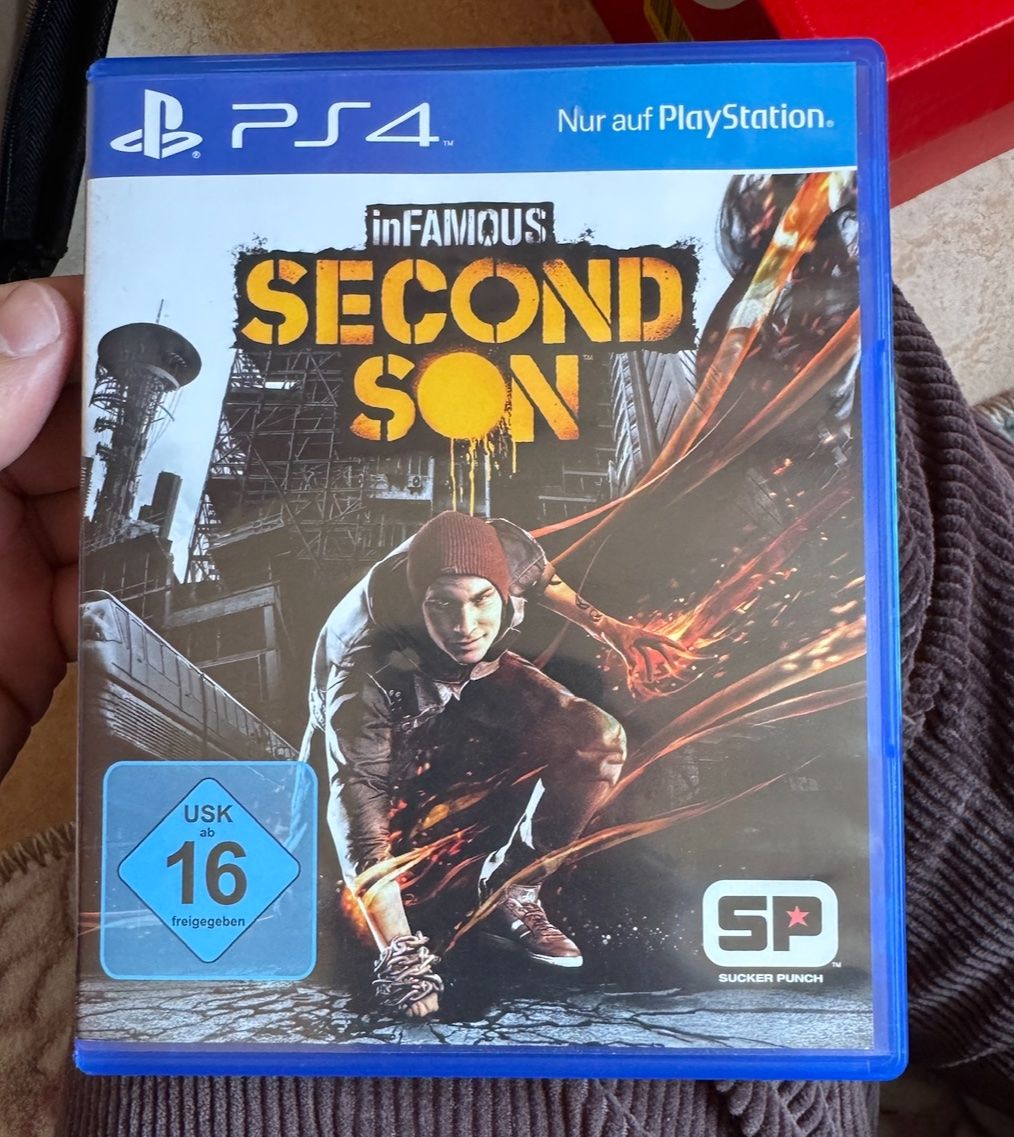 Giochi: Infamous Second Son PS4 – Usato da Zürich venduto da fresh0001