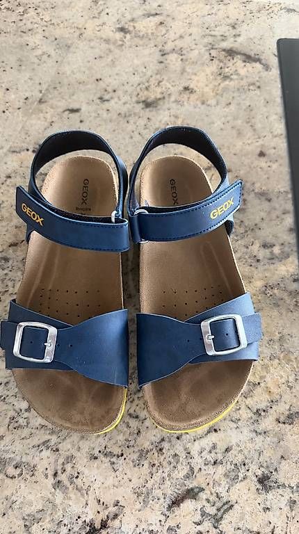 Scarpe per ragazzi: Geox Kinder Sandalen Gr. 36 – Usato da Pfäffikon ZH venduto da Ekgv