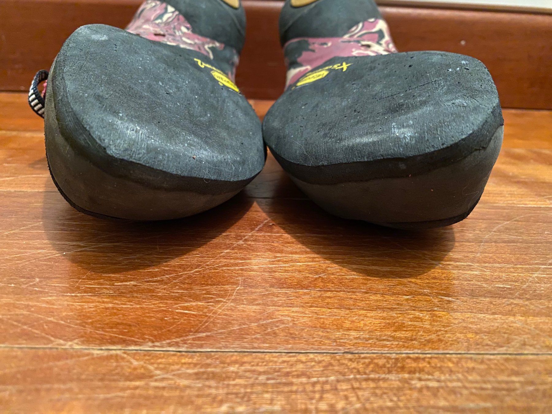 La Sportiva Scarpe da donna: Chaussons d'escalade La Sportiva Solution 36.5 – Nuovo (secondo la descrizione) da Pregassona venduto da elideca82 3