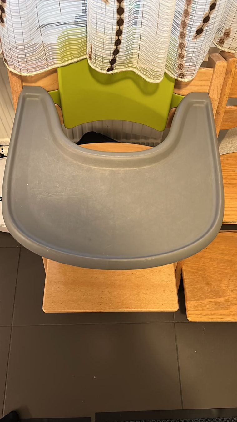 Stokke Chaises hautes: Tripp Trapp Tray Tisch – D'occasion à Wetzikon ZH par lir_jx6c