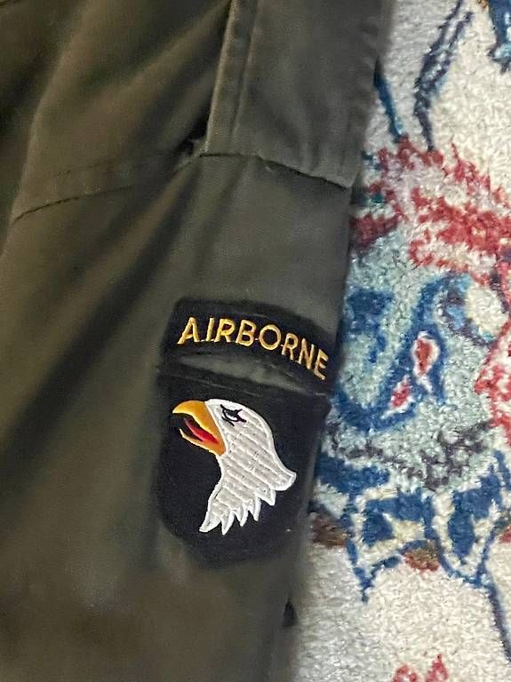 Jacken: Veste militaire XXL – Gebraucht aus Attalens von lpf_pxg6 2
