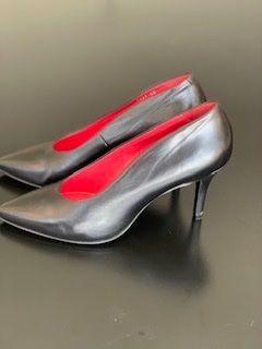 Scarpe da donna: Pas de Rouge Pumps – Usato da Küsnacht ZH venduto da ElenaPe 2