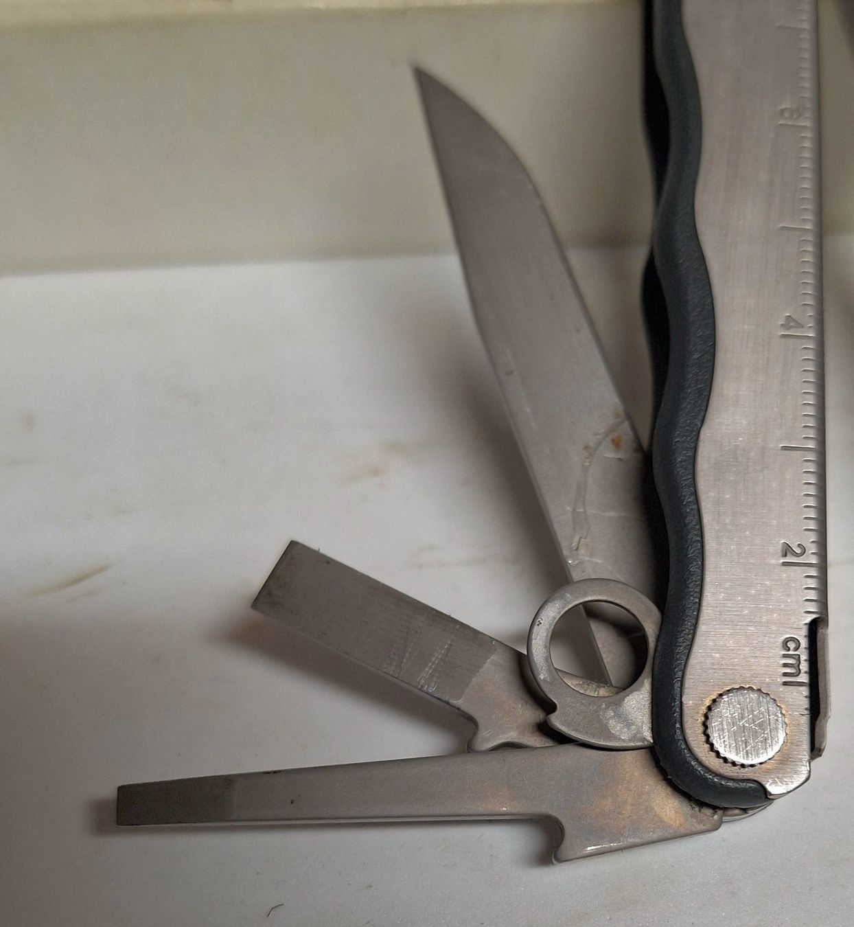 Leatherman Couteaux de poche: Multitool Sackmesser Couteau KniveLeatherman KICK TM USA – D'occasion à Tüscherz-Alfermée par Newpad 2