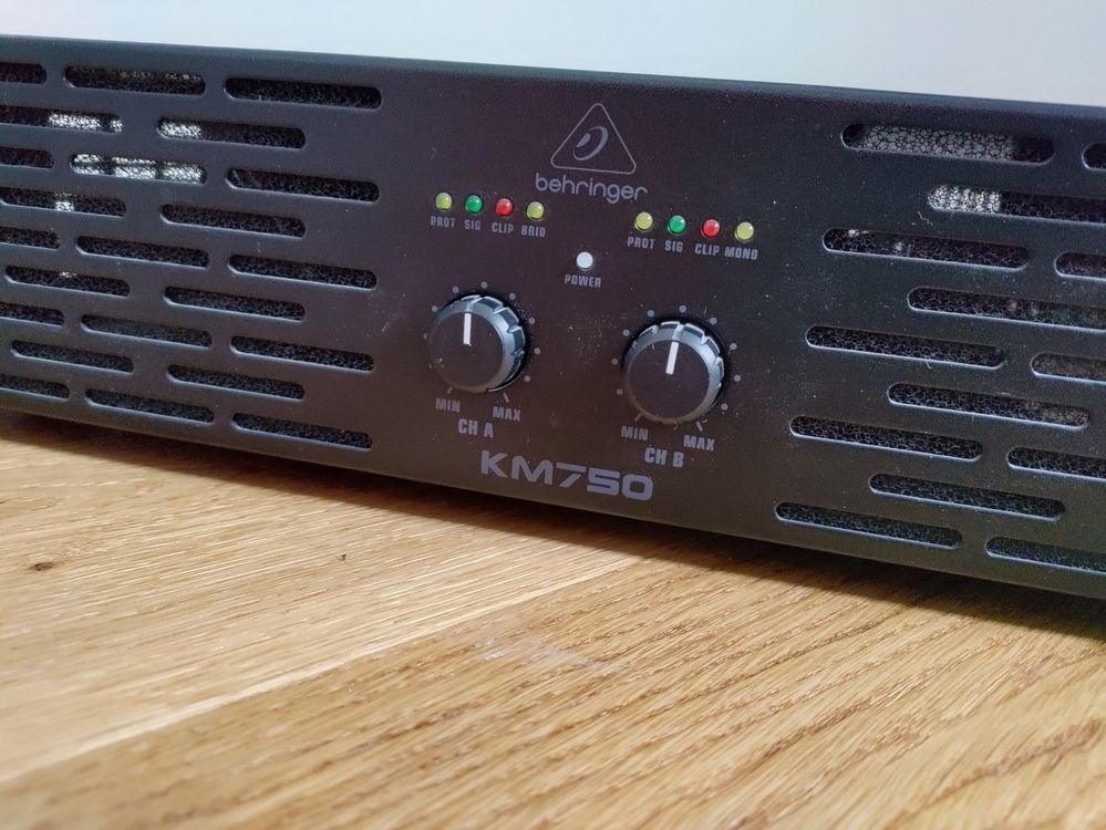 Behringer KM750 Endstufe Kaufen auf Ricardo