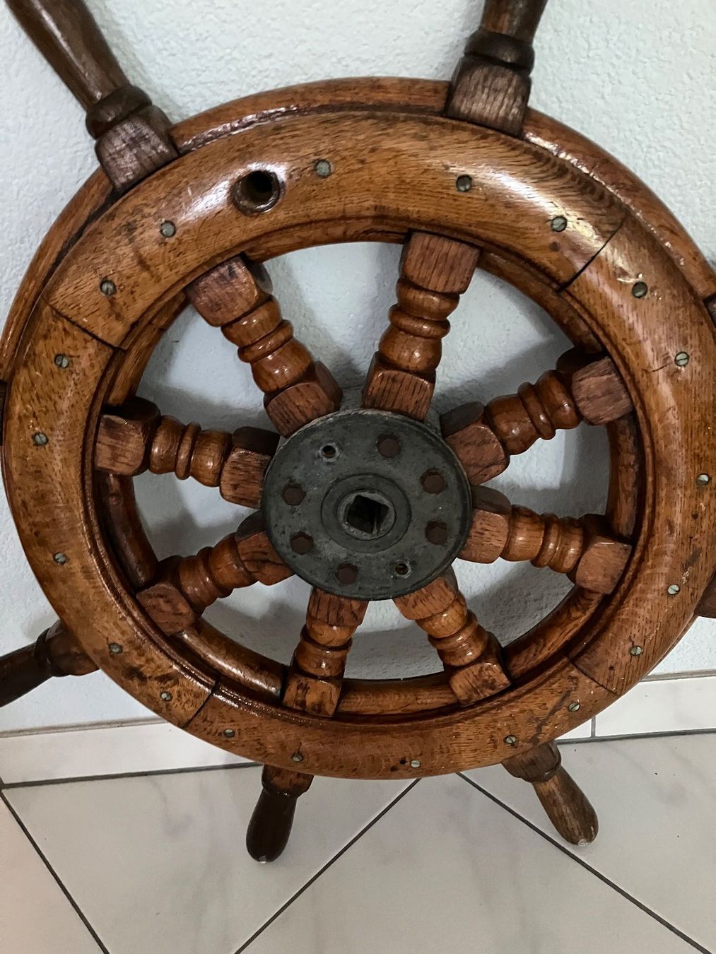 Articoli in legno: Grosses Schiffssteuerrad, Holz, Durchmesser  76 cm – Usato da Frasnacht venduto da Ladymax