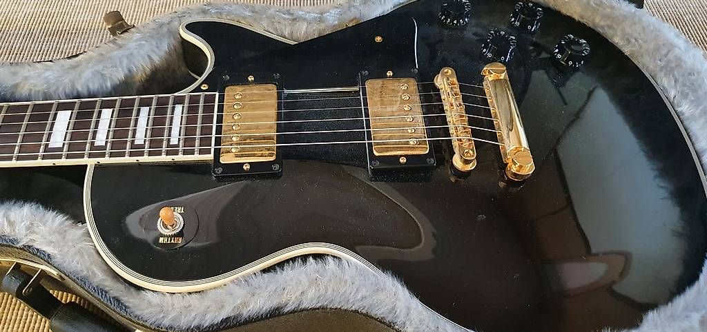 Strumenti musicali: E Gitarre Tokai – Usato da Baar venduto da paulK17