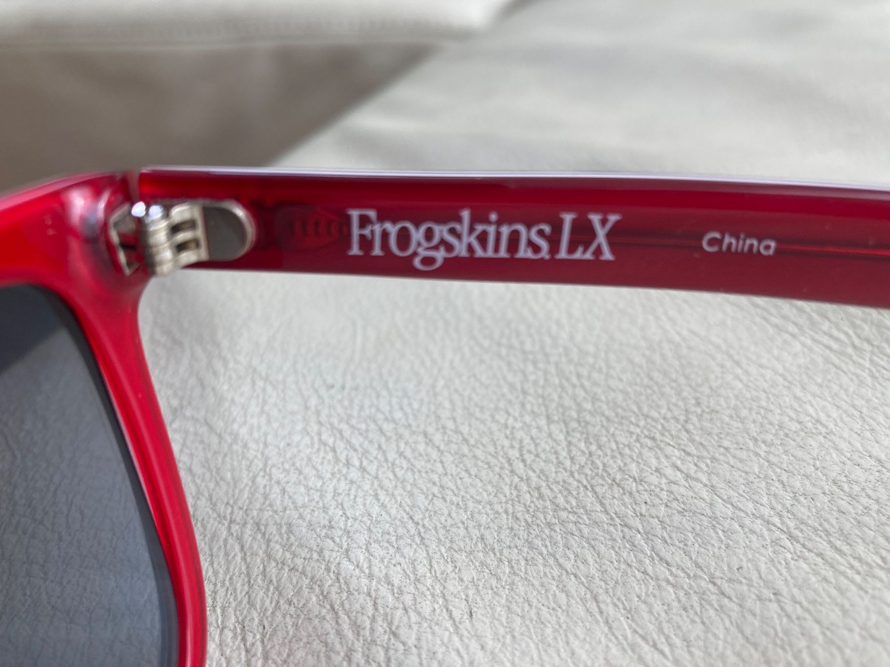 Lunettes & Verres: Oakley Frogskins LX – D'occasion à Seedorf UR par kel_2b8b 2