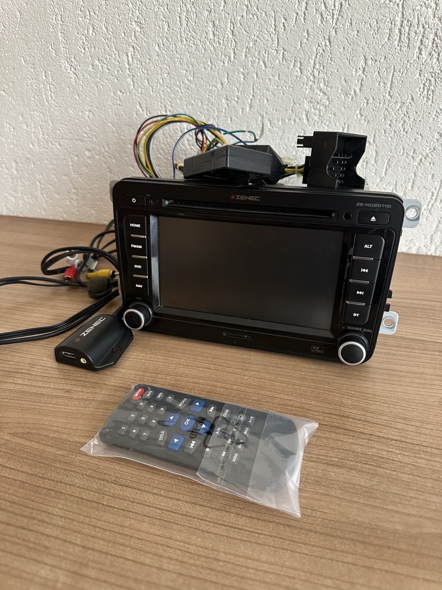 Navigatori: Radio CD-Player DVD-Player bt Navigation ZANEC – Usato da Lengnau AG venduto da Golf_2