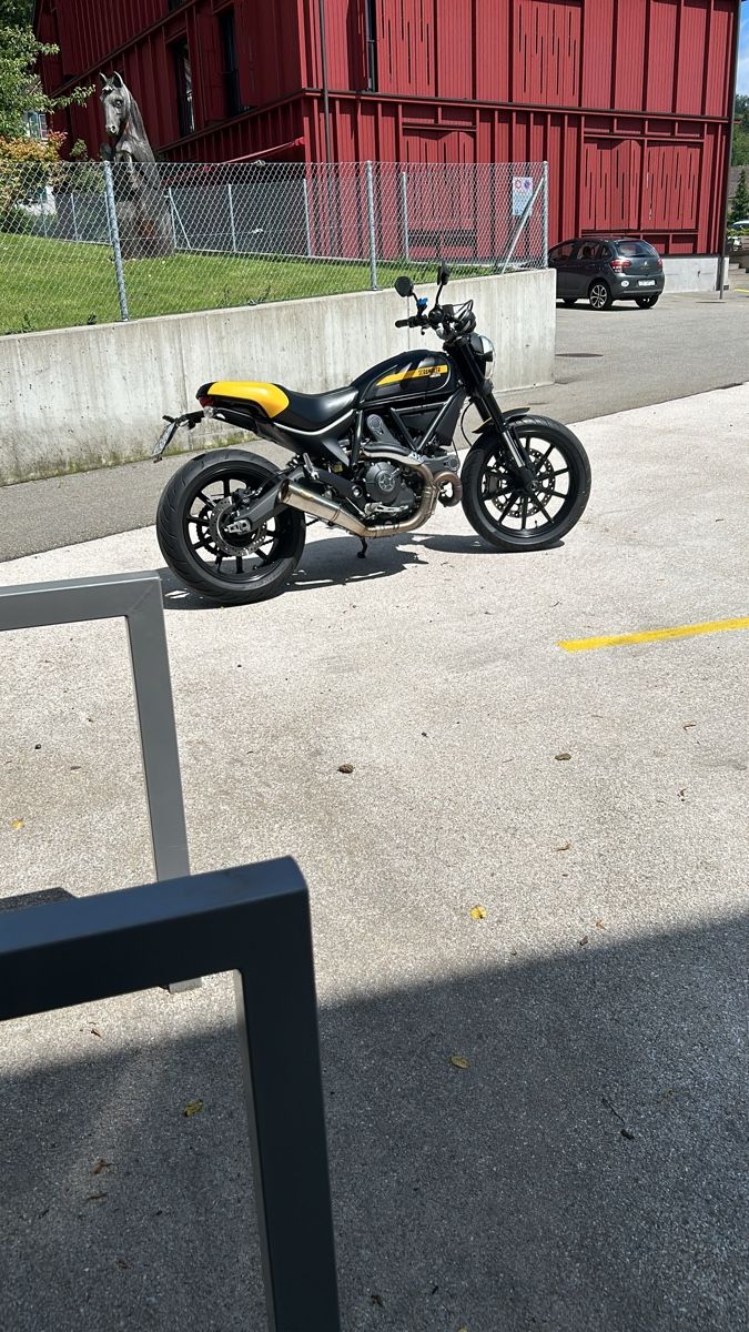 Ducati Strada: Ducati Scrambler Full Throttle – Usato da Mettmenstetten venduto da delirium455 2