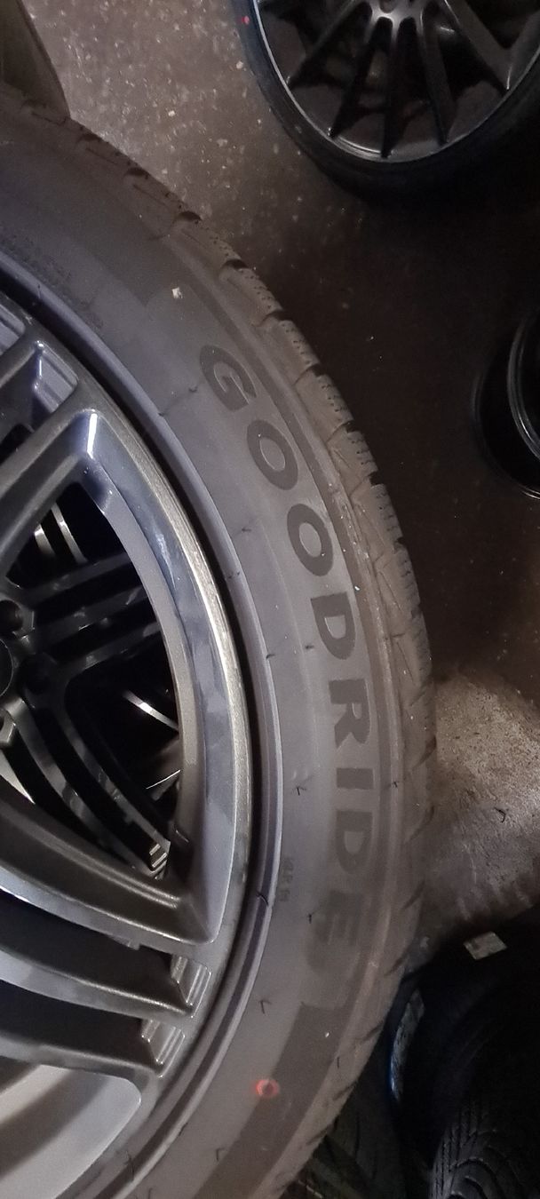 Cerchioni: Jantes hiver 245/45R19 – Nuovo (secondo la descrizione) da Pieterlen venduto da Fjesenski 2