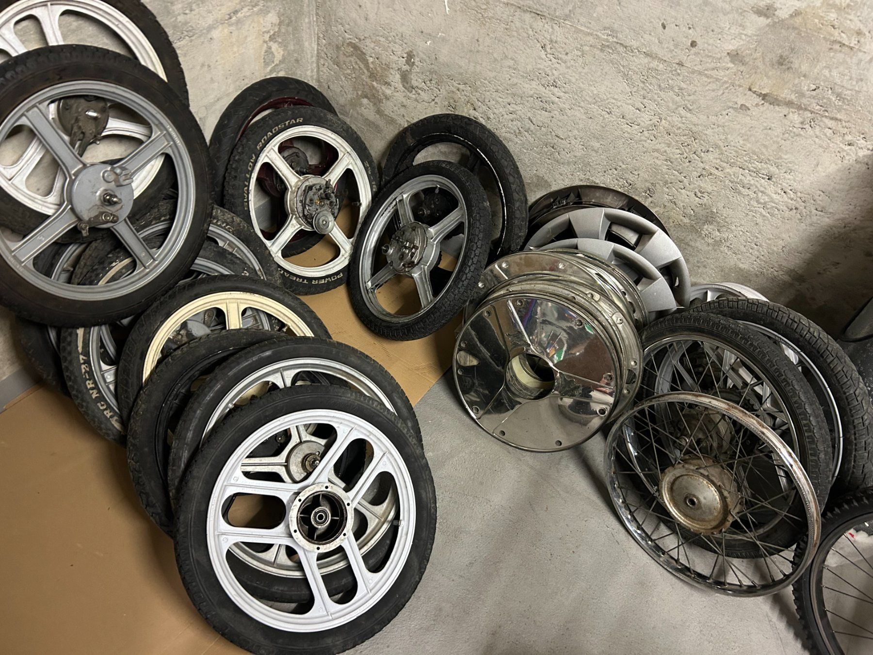 Piaggio Cyclomoteurs: Set Mofas plus diverses Zubehör – D'occasion à Schafisheim par Hene076 9