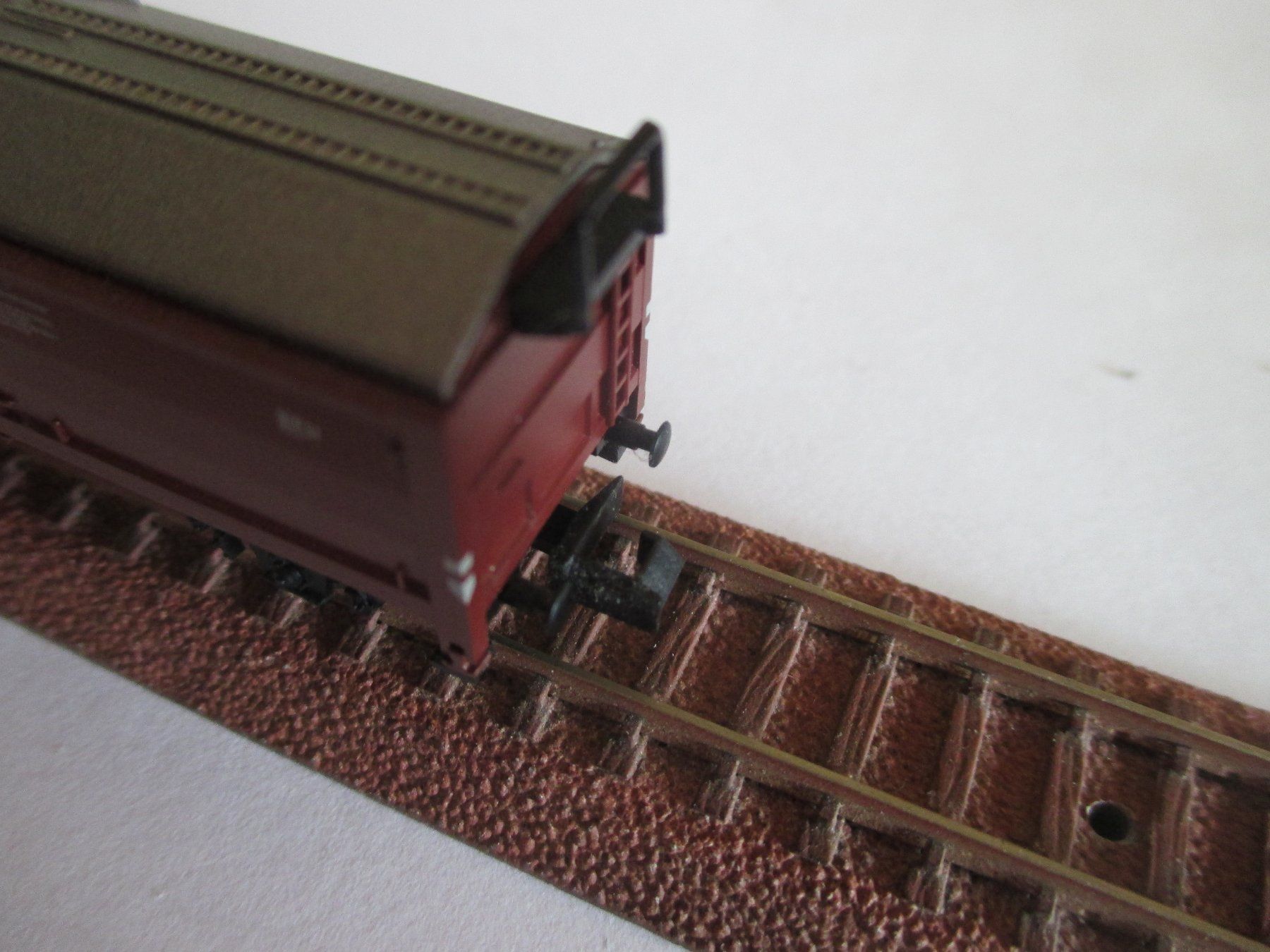 Trix Modelleisenbahnen: Minitrix Spur N DB Schwenkdach Güterwagen – Gebraucht aus Breitenbach von anti11 2