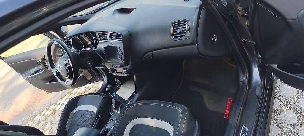 Autos: Kia Ceed GT-Line – D'occasion à Cadenazzo par salsero75 1