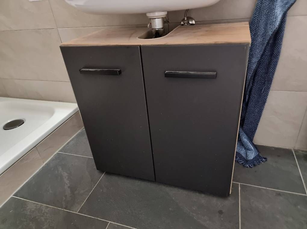 Mobili per bagno: Waschbeckenunterschrank – Usato da Wabern venduto da and_pzc9