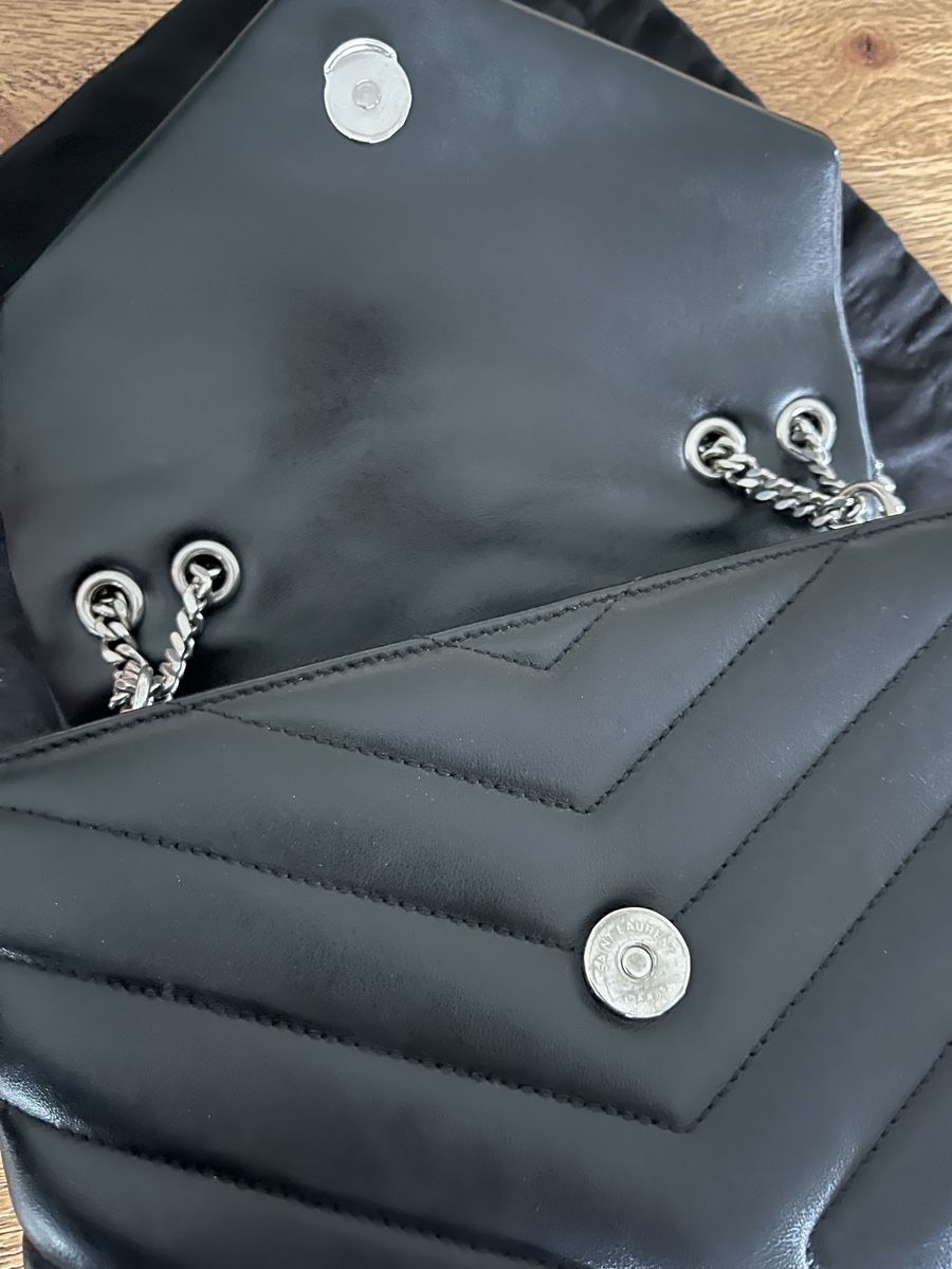 Saint Laurent Borse da donna: Saint Laurent Loulou - Small – Nuovo (secondo la descrizione) da Colombier NE venduto da Rain.. 5