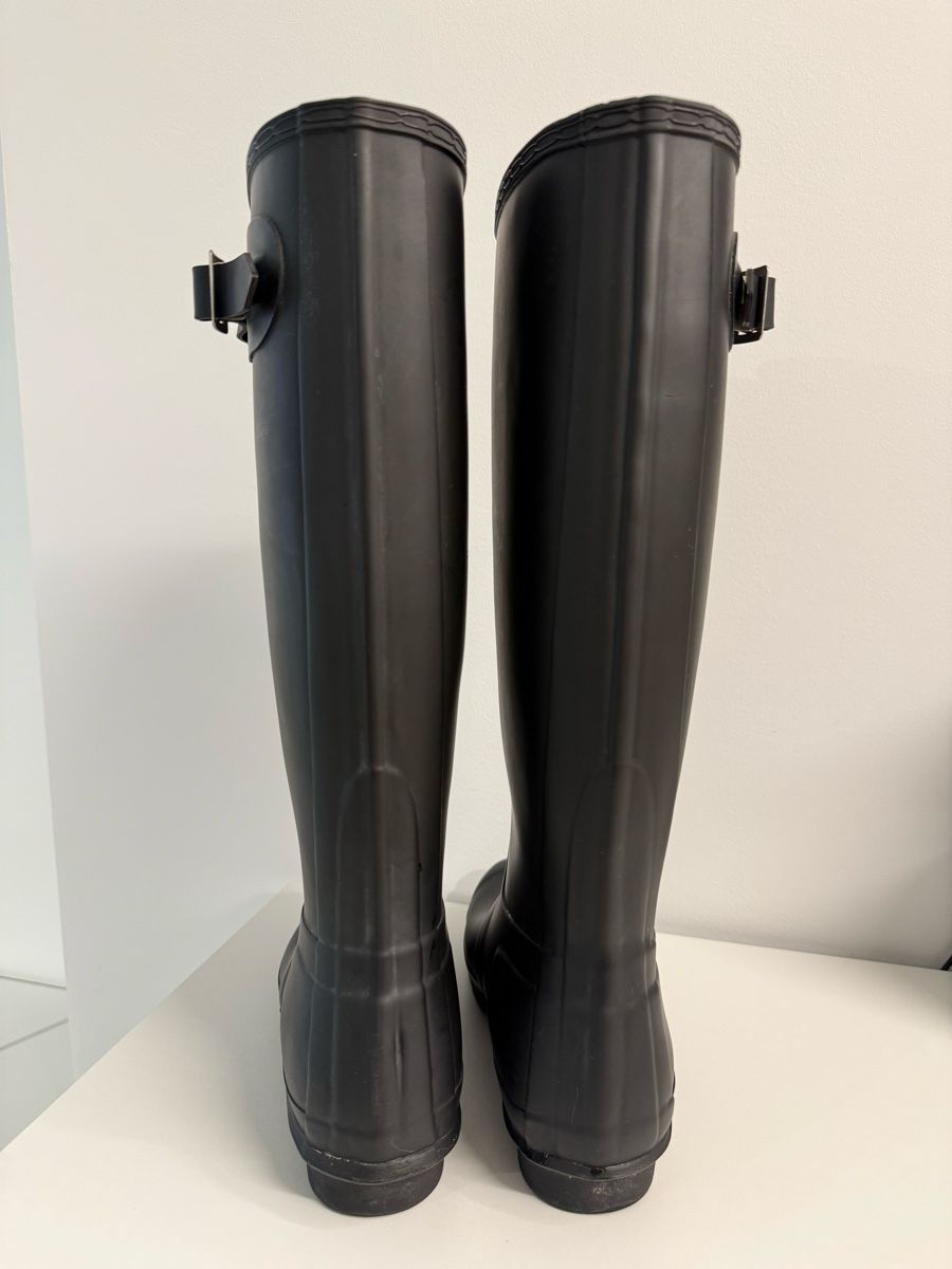 Hunter Scarpe da donna: HUNTER Gummistiefel dunkelblau  – Usato da Schlieren venduto da ana_ribeiro19 2