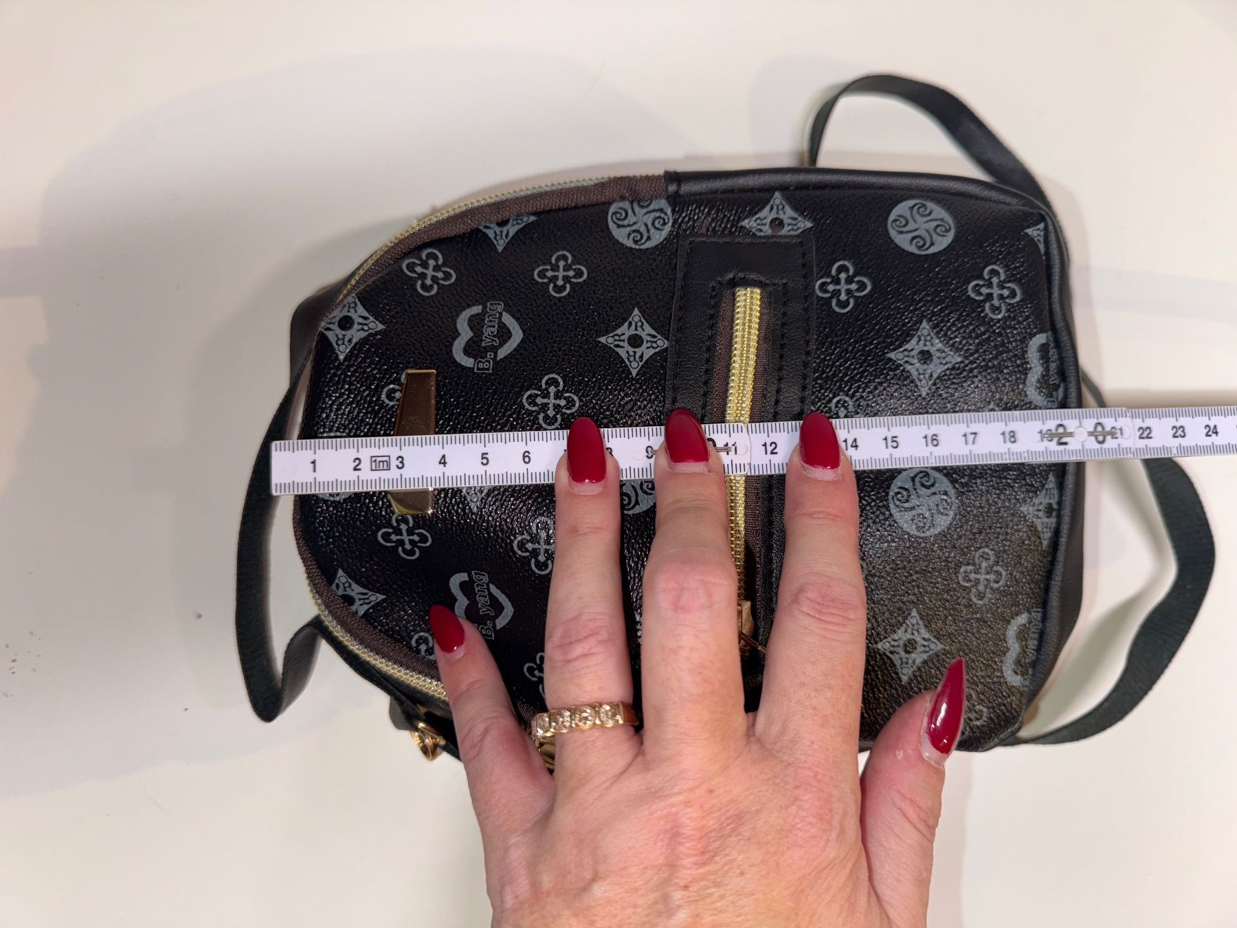 Zaini: Hübsche kleine Tasche, Mini Rücksack – Usato da Grosswangen venduto da shoes.bags.and.co 6