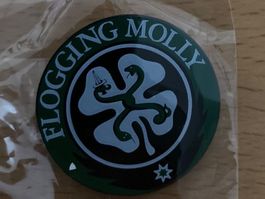 Flogging Molly Pin Anstecker Punk Metal Rock Band