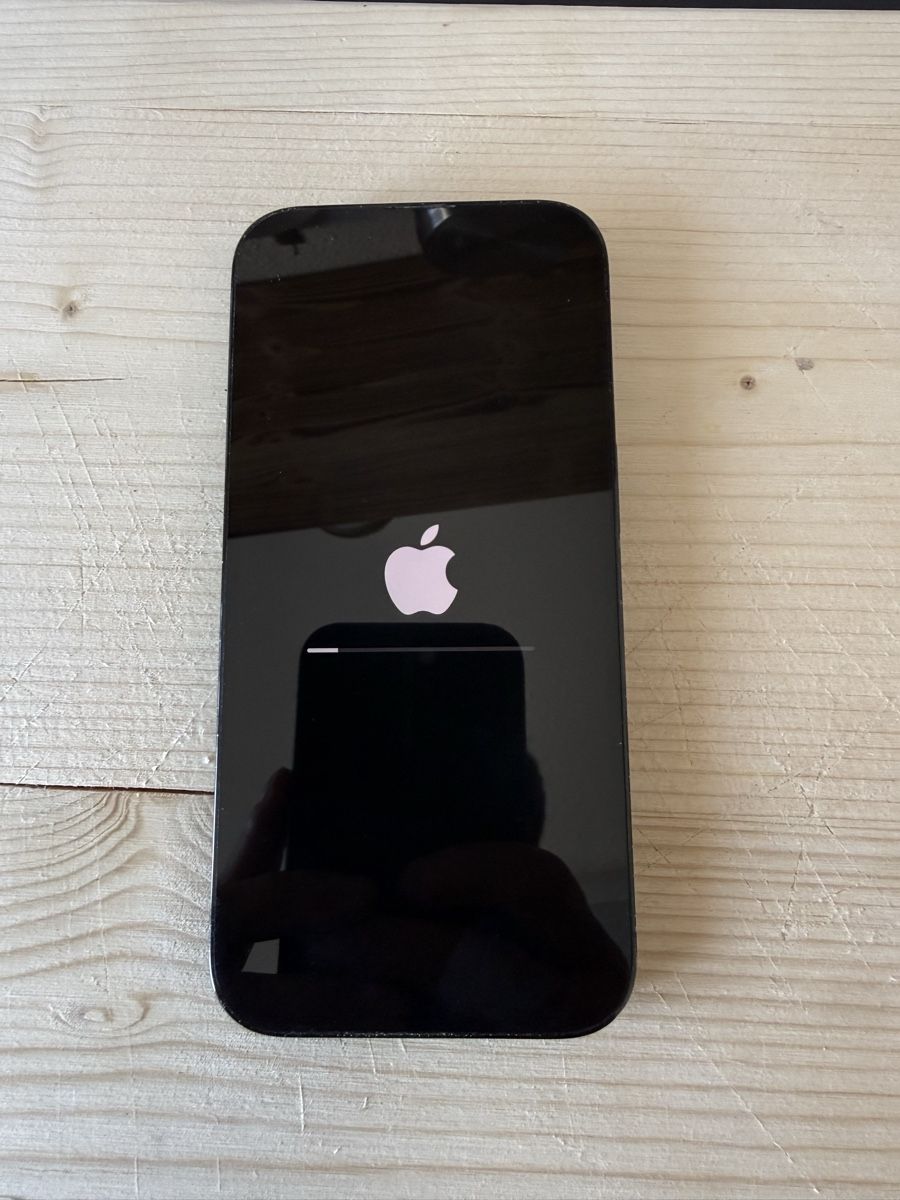 Apple Portables: iPhone 14 Pro Space Black – D'occasion à Winterthur par Redbasecap
