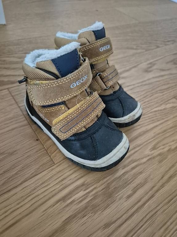 Schuhe für Jungen: Winterschuhe Geox, Gr. 22 – Gebraucht aus Grenchen von oli_8bhz
