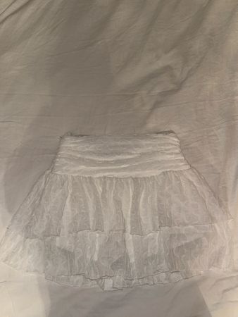 Damen Shorts Rock weiss mit Spitze Grösse XS neuwertig