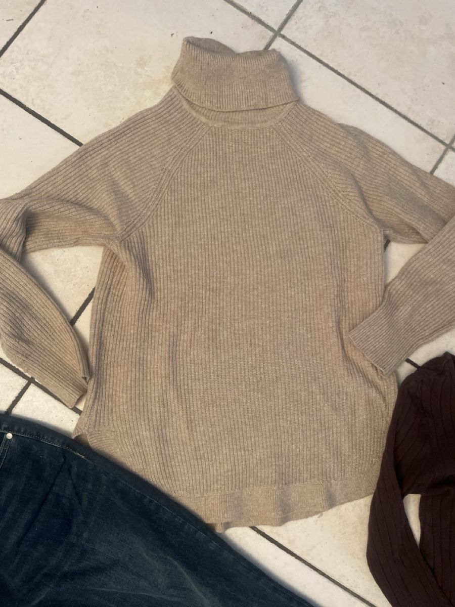 Lotti di vestiti: Jeans mit 3 Oberteile, Damen Gr.40, Chicorée – Usato da Obergerlafingen venduto da cabo4 1