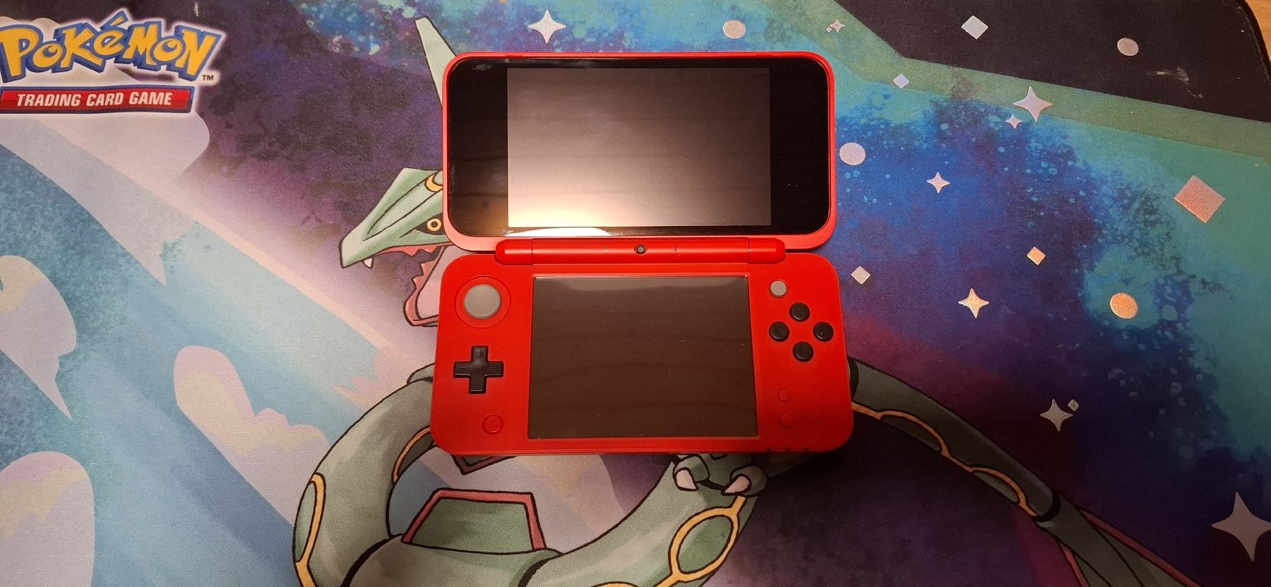 Nintendo Console: Nintendo 2ds XL Pokéball Edition  – Usato da Thayngen venduto da Jer0me97