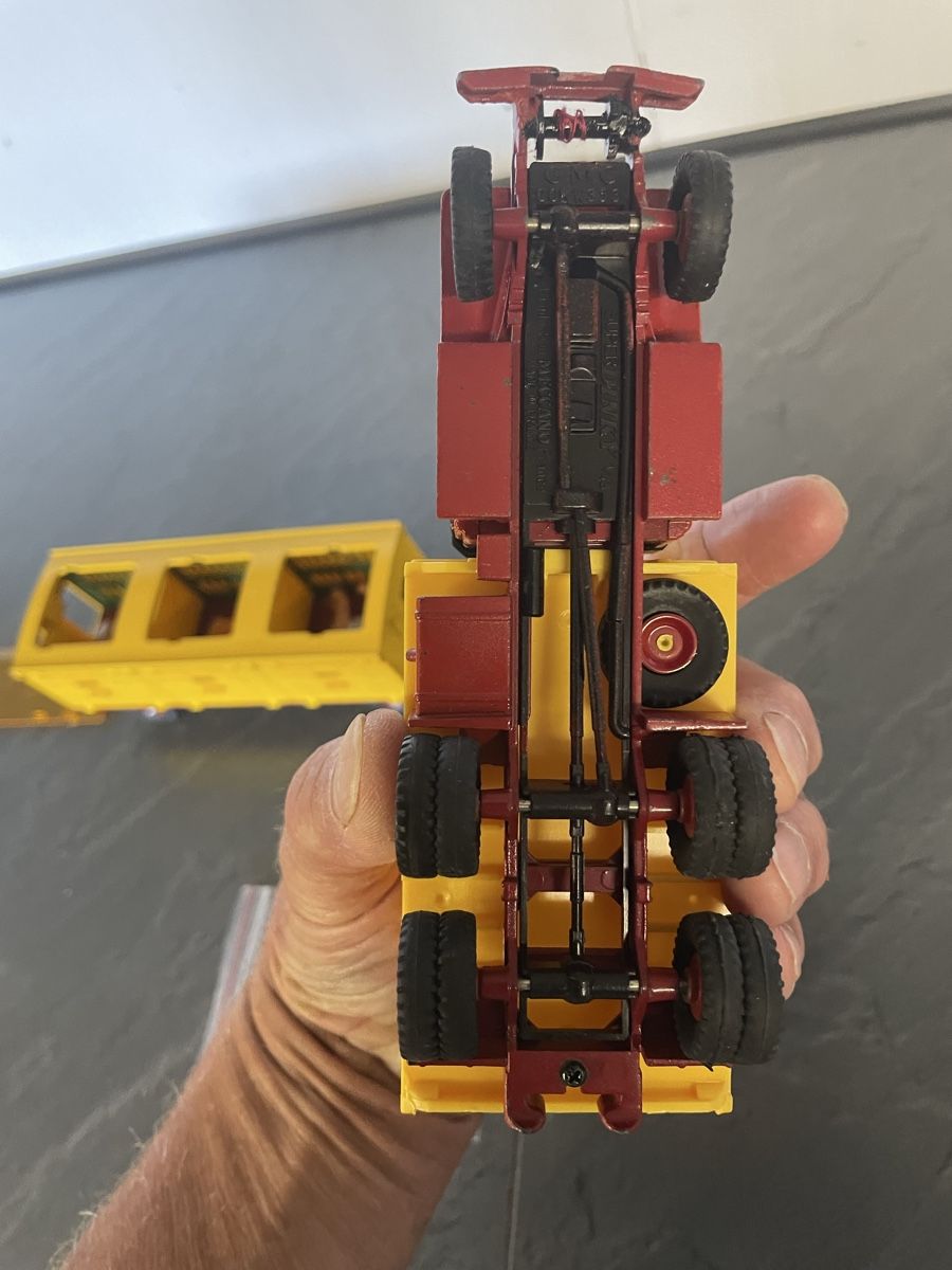 Dinky Toys Voitures modèles: Dinky Toys Pinder Circus 881 – Défectueux à Pratteln par efeu12 5