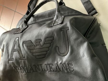 Armani Jeans schwarze Tasche. Weekender .schwarz
