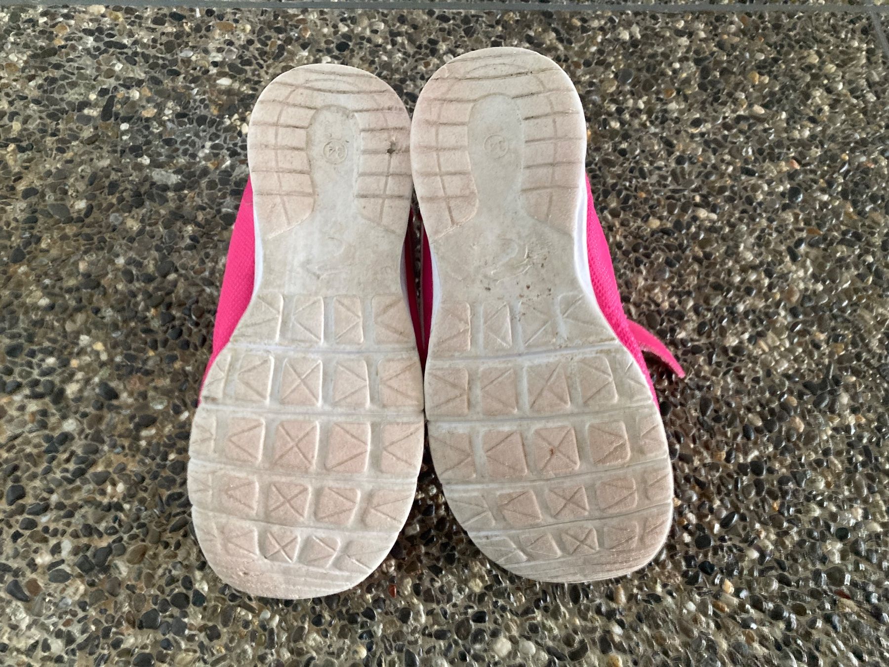 Scarpe per ragazze: Sneakers, Turnschuhe, Gr. 34 – Usato da Aetingen venduto da Nadinsky 5
