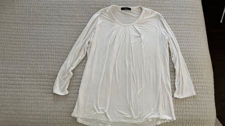 MAX MARA WEEKEND: langes weisses Baumwoll T-Shirt mit Falten