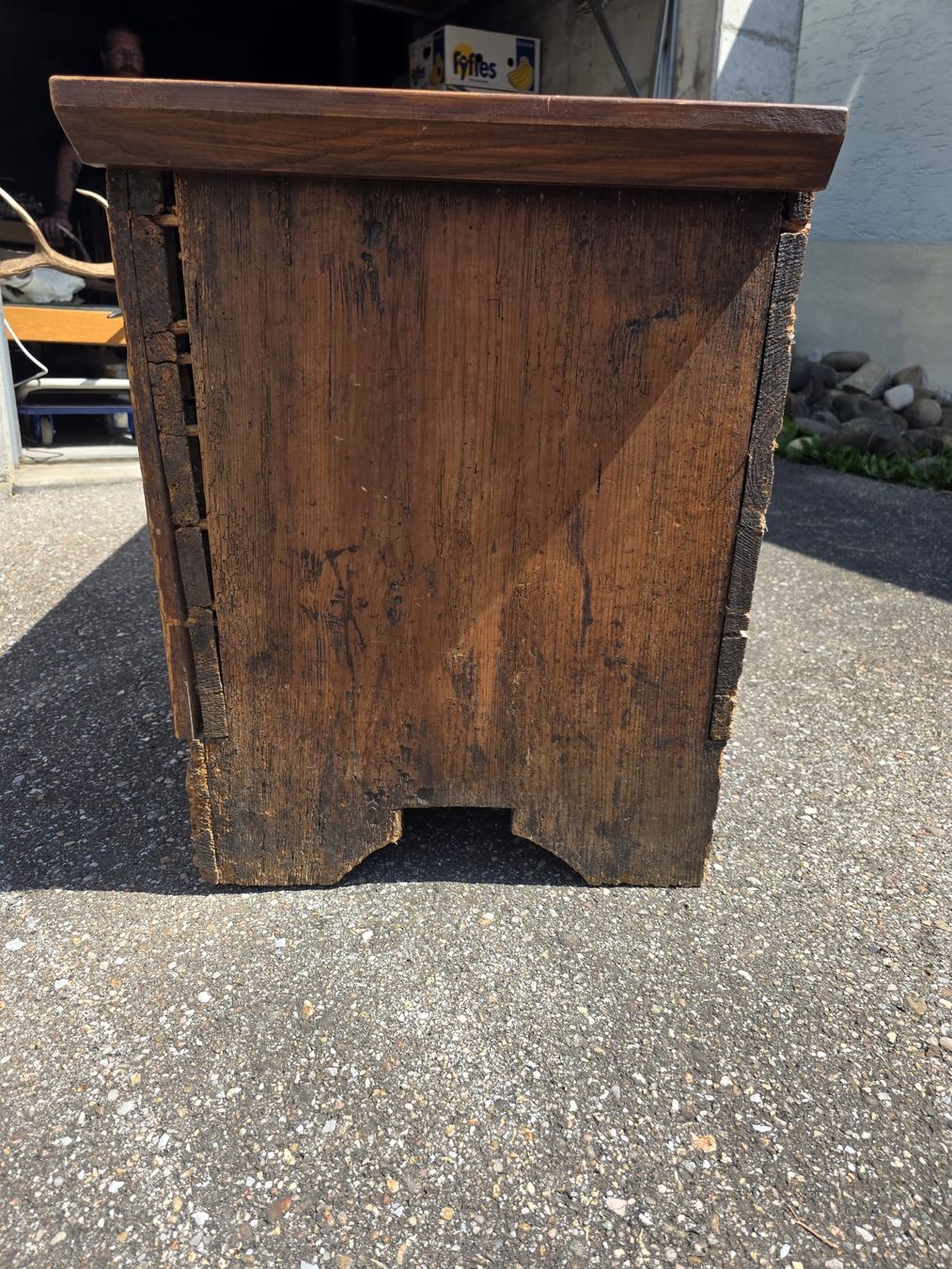 Truhen: Sehr alte Holztruhe – Gebraucht aus Hasle LU von Auctions_Hunters 3