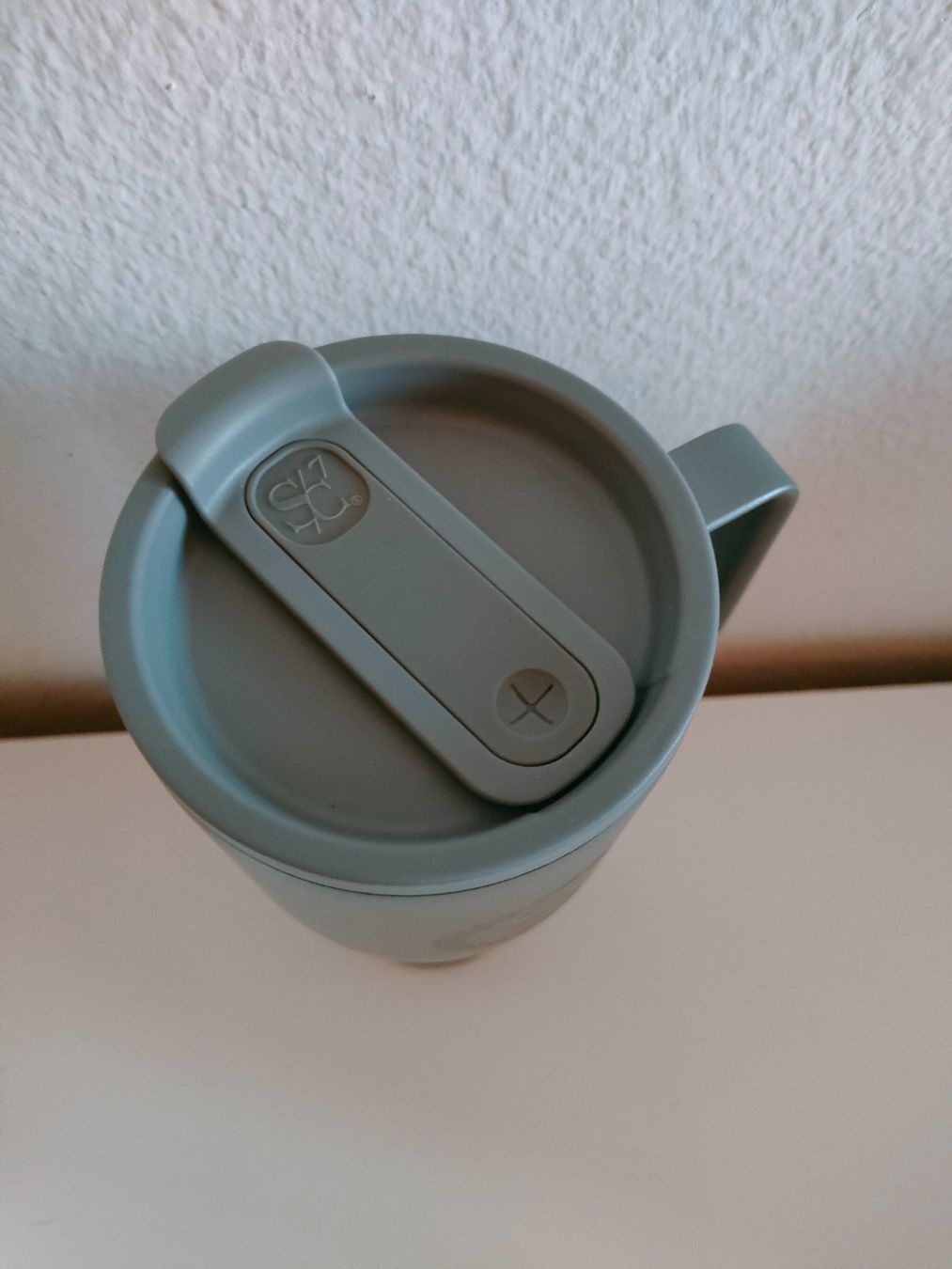 Set di piatti: Wunderschönes Set fürs Mittags- & Abendessen – Nuovo e nell'imballaggio originale da Dietikon venduto da Tucumano1981 5