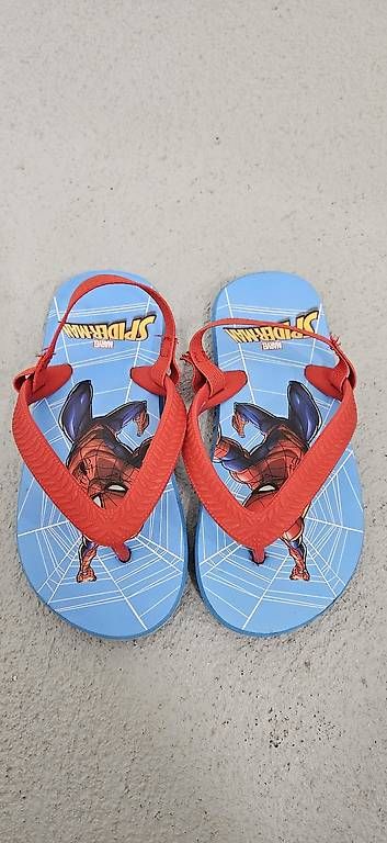 Scarpe per ragazzi: Neue Spiderman Badeschuhe Gr. 26/27 – Usato da Baden venduto da Boomer76