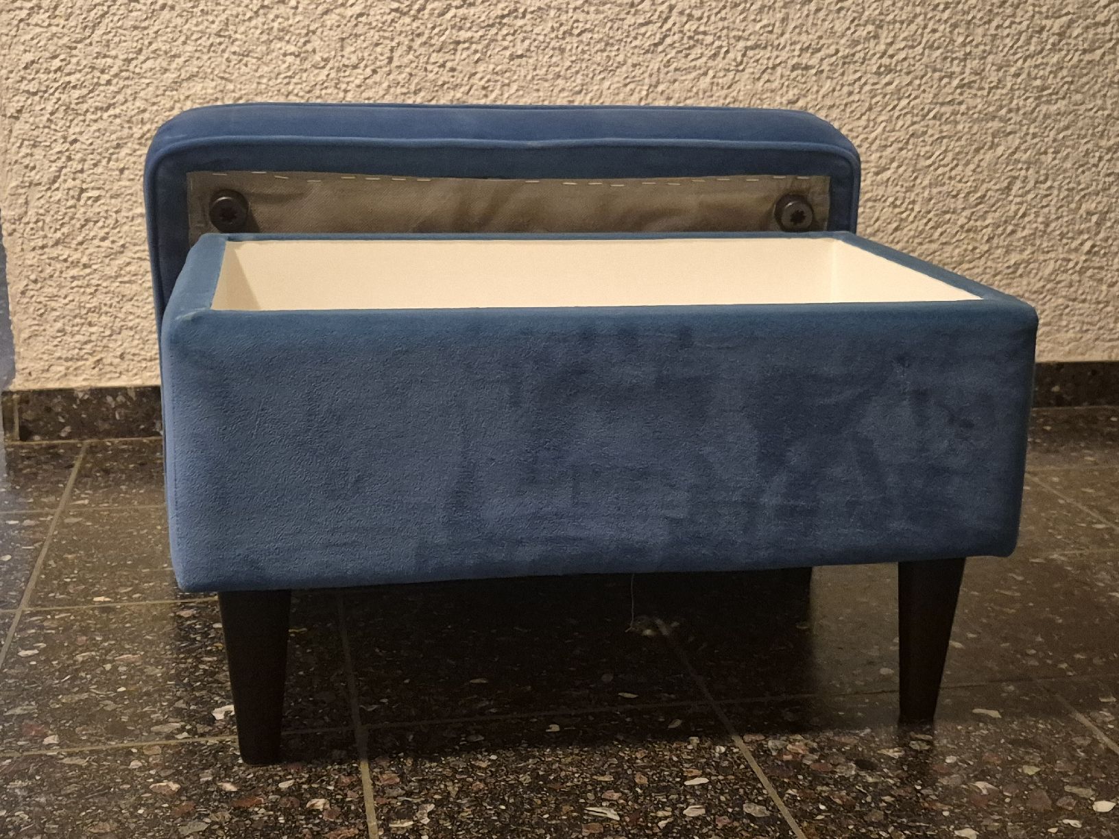 Sgabelli: Hocker mit Stauraum – Usato da Uster venduto da m.goeldi 2