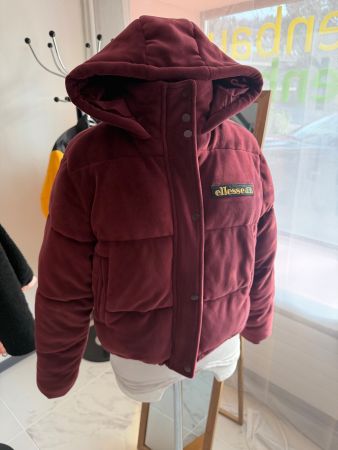 Winterjacke: Ellesse Steppjacke, Grösse 34/36, Bordeauxrot