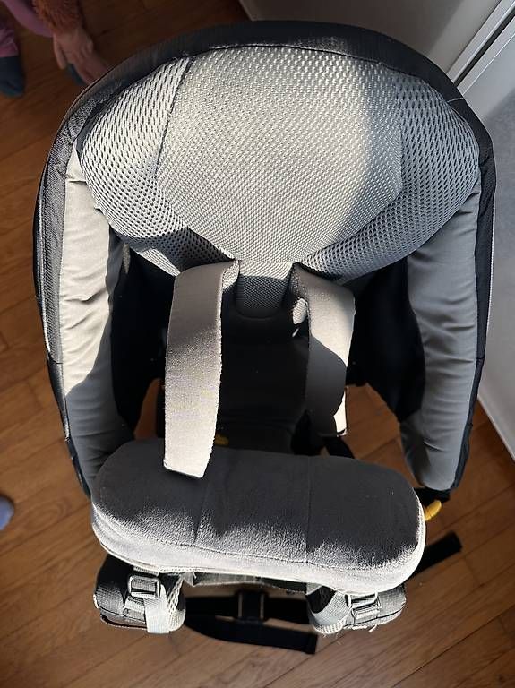 Deuter Marsupi portabebè: Deuter Kindertrage – Usato da Basel venduto da son_8cc2 3